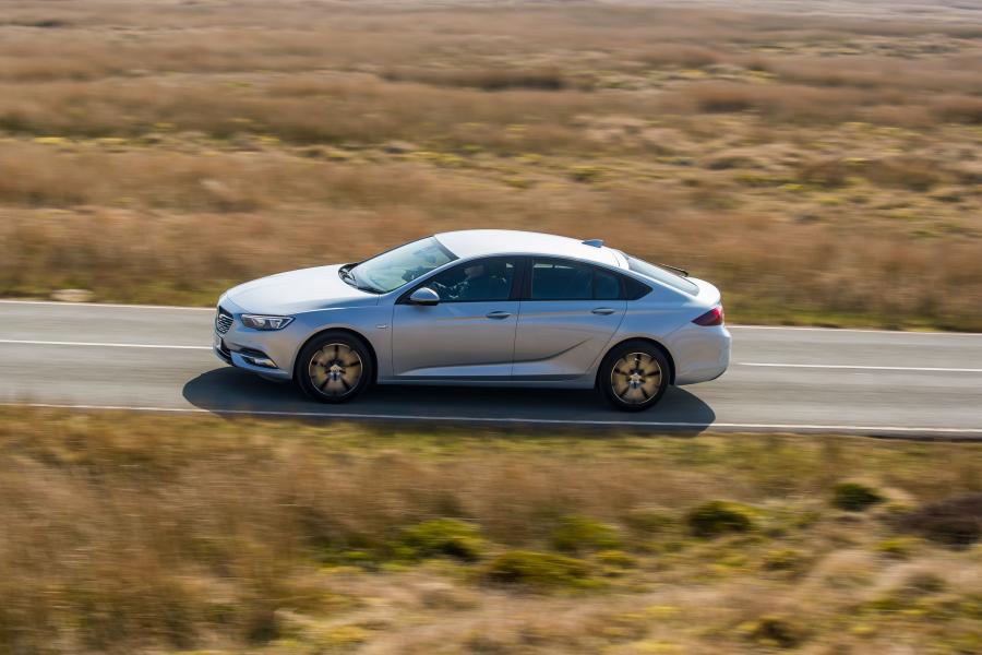  Vauxhall Insignia Grand Sport Turbo 2017 года  (фото 24 из 30)